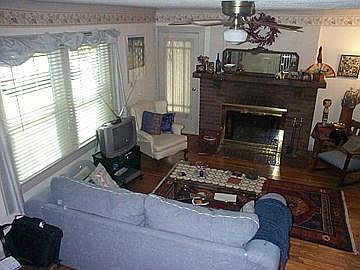 2nd image of 5140 N Winthrop Ave