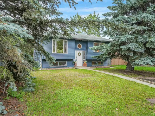 30 Greystone Clos, Spruce Grove, AB T7X 2A5