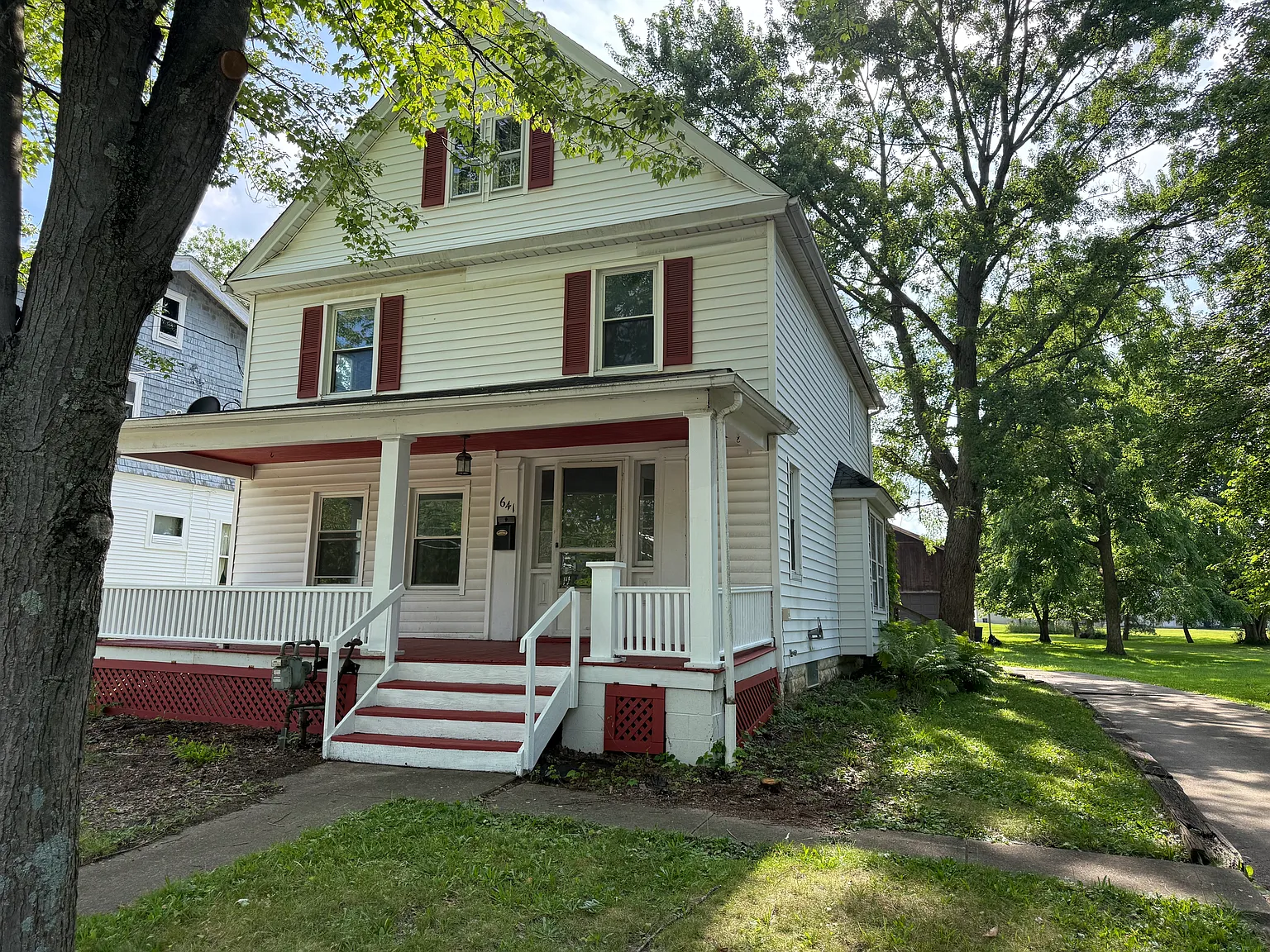 4 bed, 1630 sqft, $1,750 — Photo 2