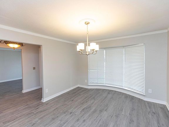 5th image of 2425 Coleshire Dr