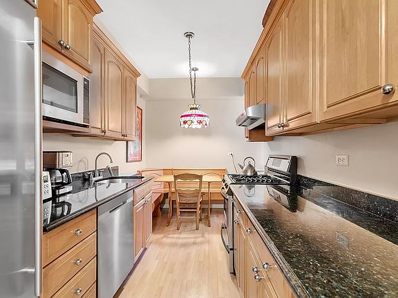 5th image of 45 Sutton Pl S APT 20I