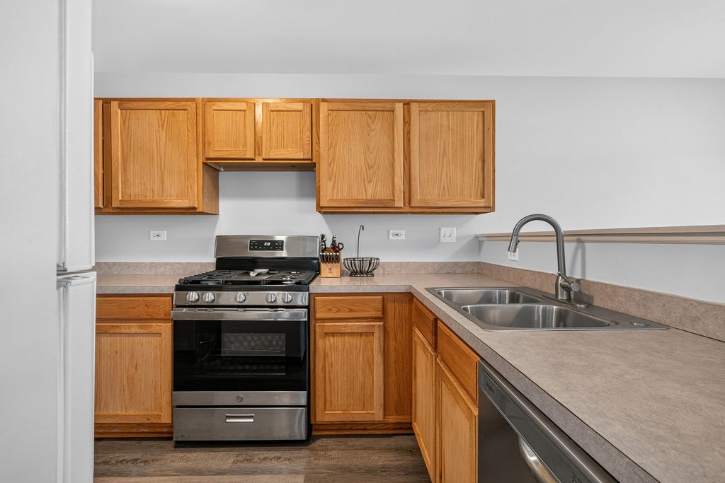 16709 S Morel St, Lockport, IL - More