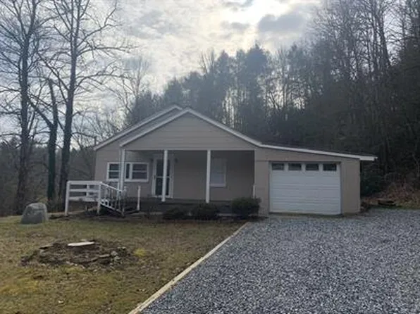 3182 Gabriels Creek Rd, Mars Hill, NC 28754