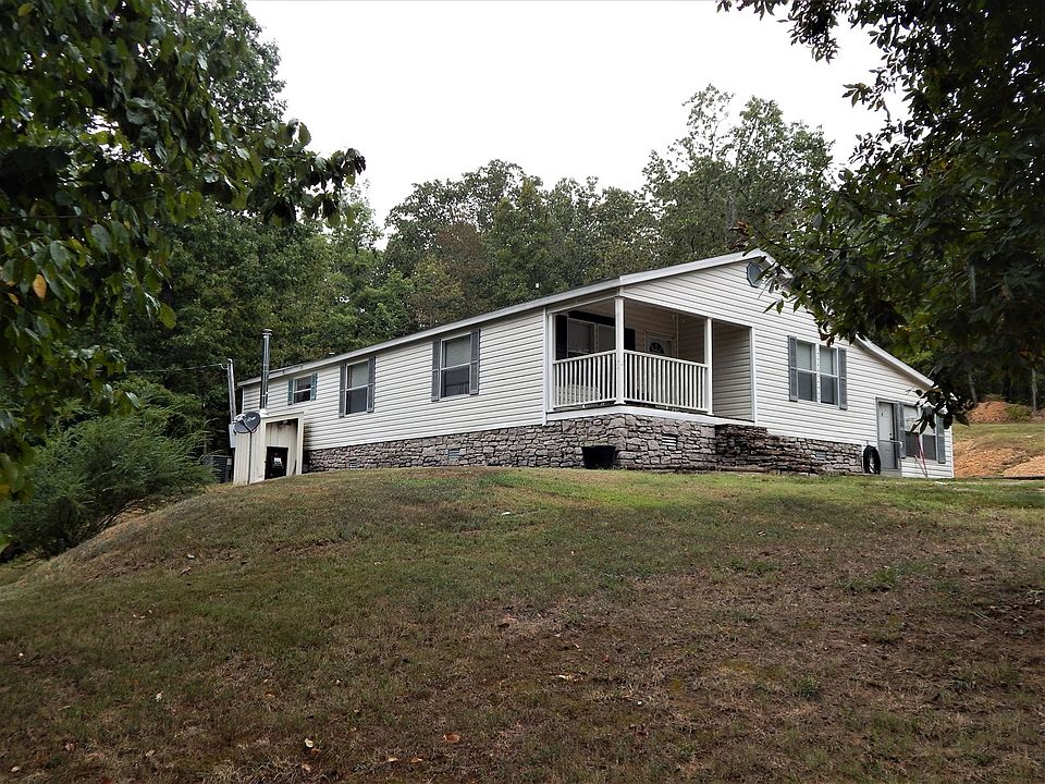 1st image of 165 C E Jones Dr
