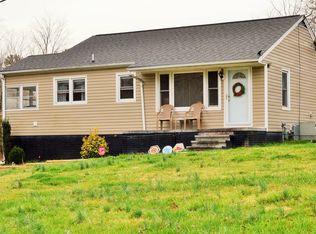 2350 Carolina Rd, Burlington, NC 27217