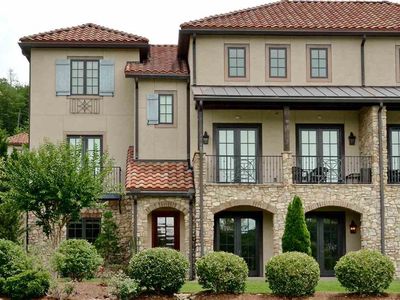 602 Village Square Dr, Travelers Rest, SC, 29690