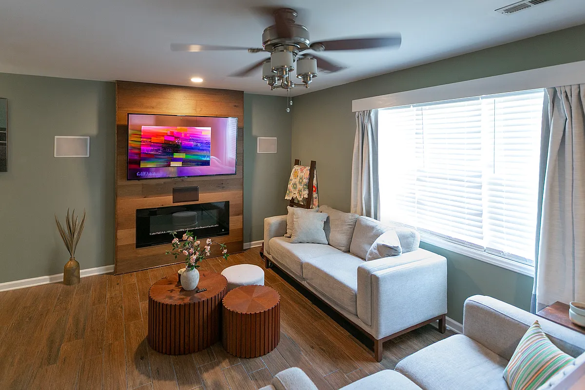 Living Room - 1035 Spring Forest Rd #D2