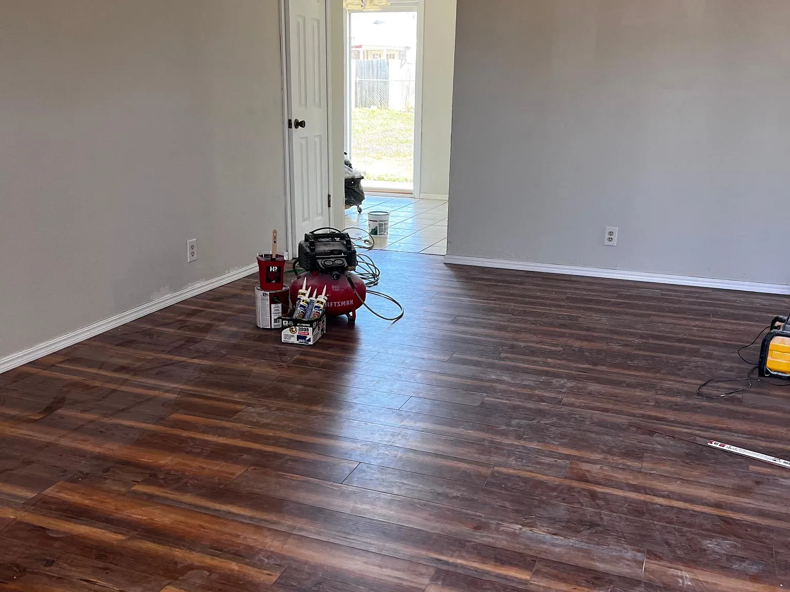 616 S Highland Dr — Photo 2
