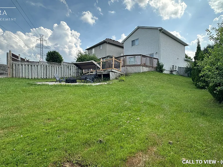 53 Phair Cres #53 — Photo 21