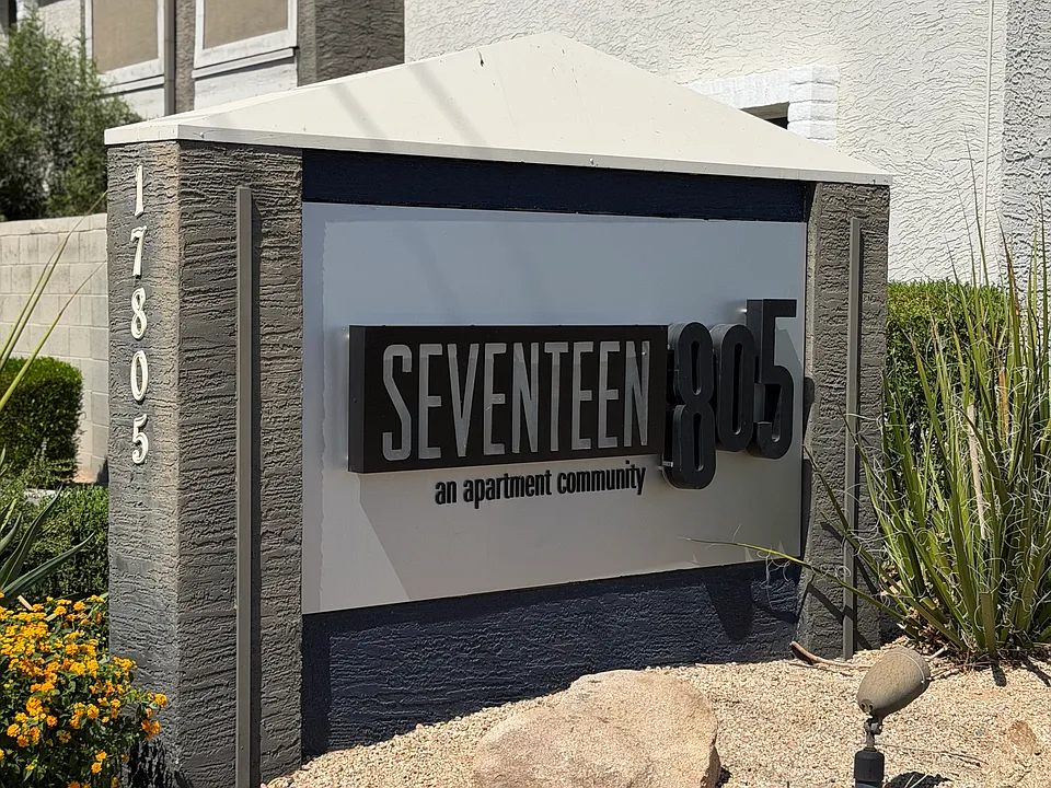 Seventeen805