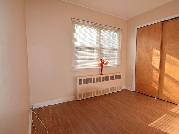 3rd image of 3217 51st St #2