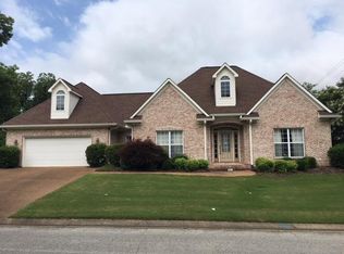 9 Ivybrook Dr, Jackson, TN 38305