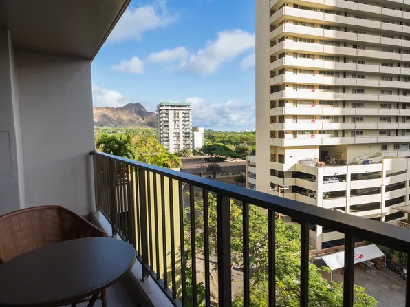 229 Paoakalani Ave #704, Honolulu, HI 96815