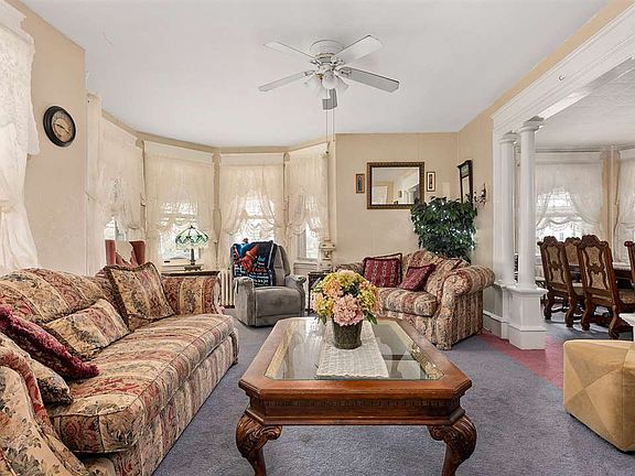 3rd image of 2814 Atlantic Ave