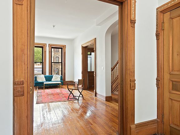 4th image of 91A Saratoga Ave