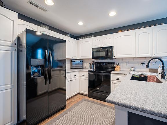 2nd image of 2025 Settlers Dr