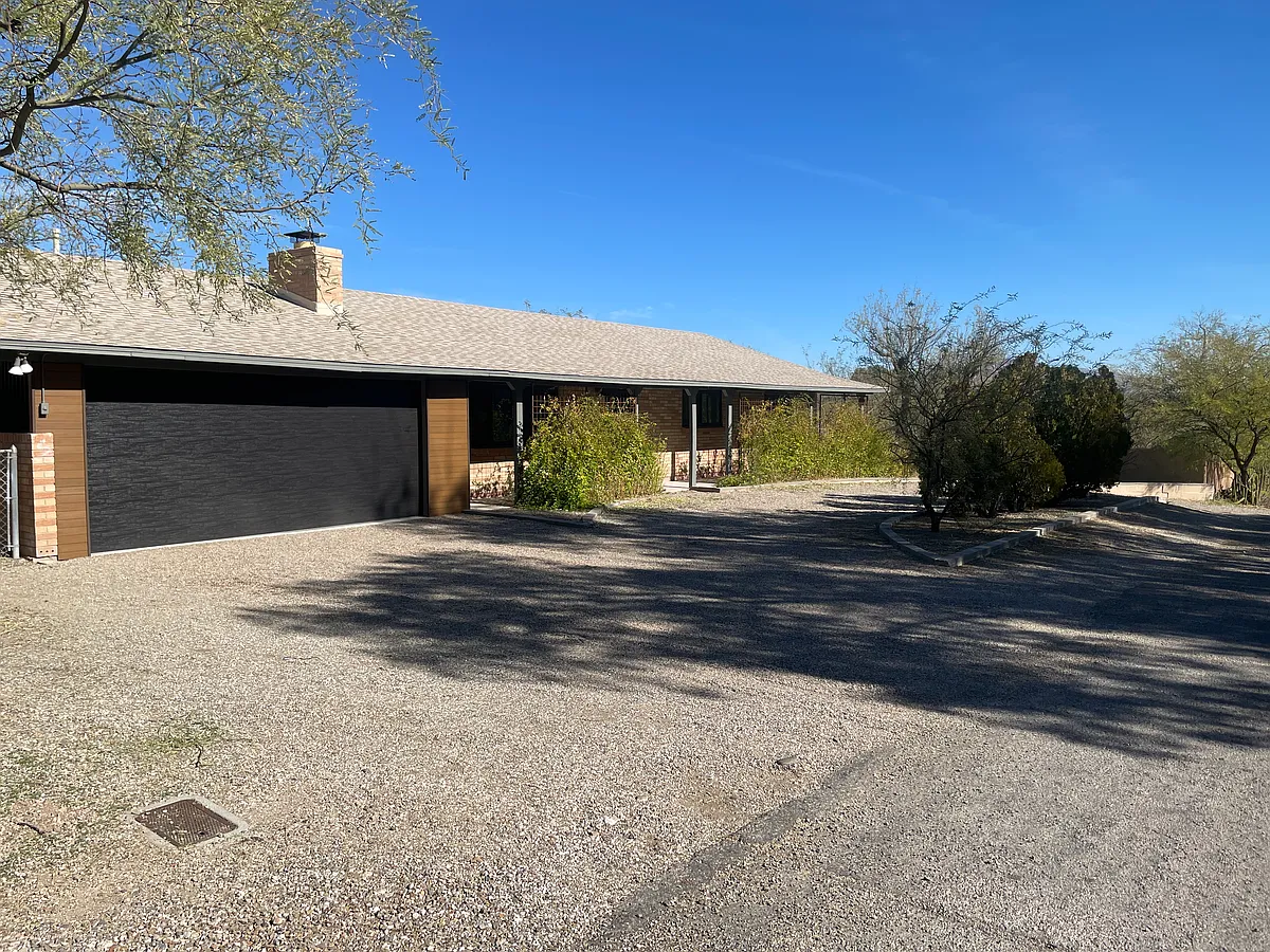 Building Photo - 7825 E Camino Perdido