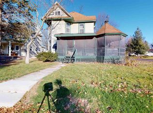 402 W Davenport St, Eldridge, IA