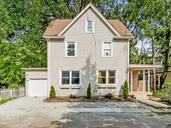 121 Westmoreland Ter, Akron, OH 44302