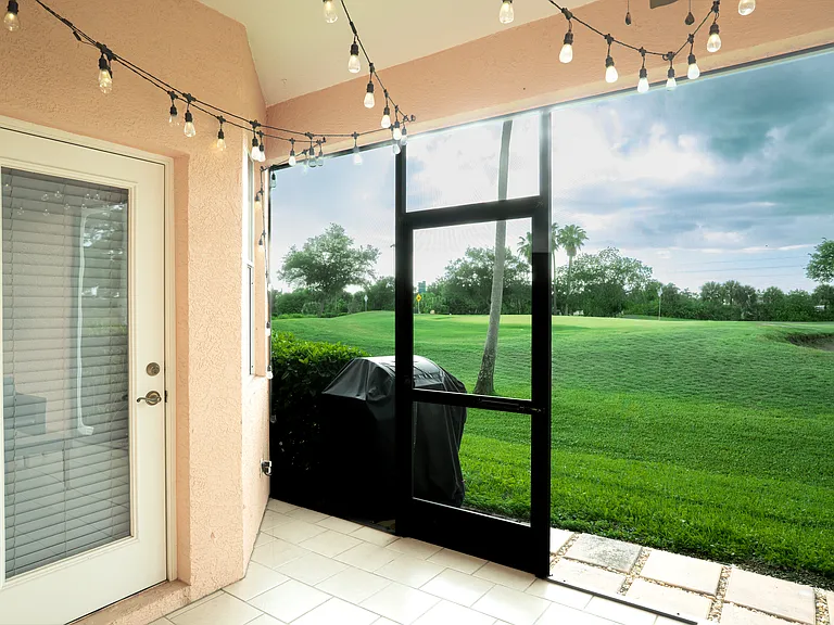 9015 Vista Verde Dr — Photo 2
