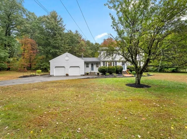 33 Daniels St, Franklin, MA 02038