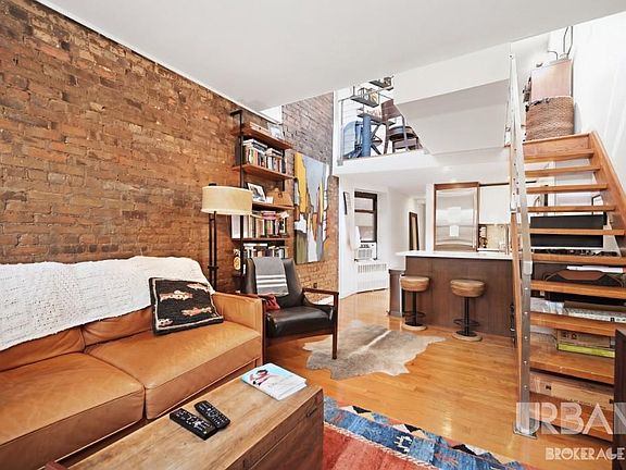 4th image of 35 Grove St #M