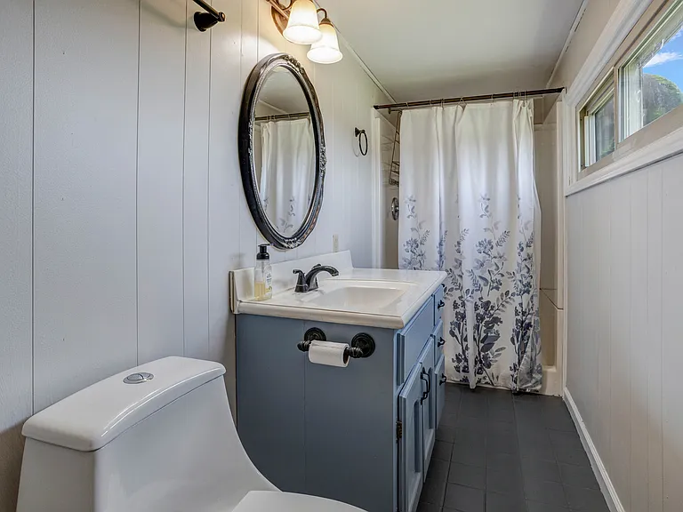 Upper level 3/4 bathroom.
