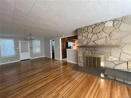 423 Magnolia St — Photo 13
