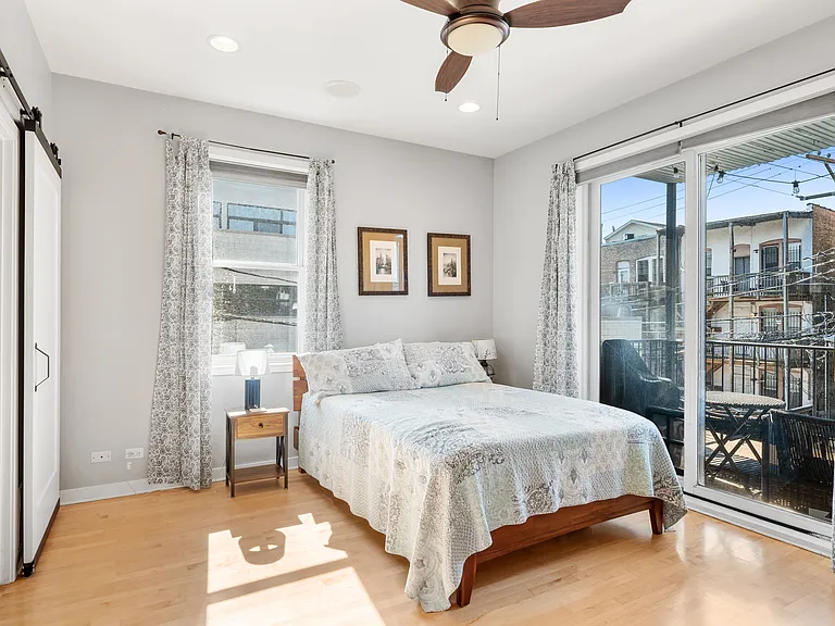 2115 W Crystal St #2 — Photo 7