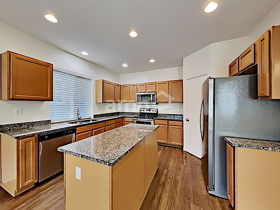 3rd image of 11226 184th St E