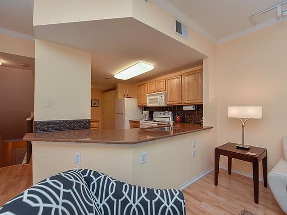 3rd image of 4763 Travini Cir #3107