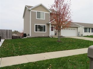 430 Ridgewood Blvd, Pleasant Hill, IA 50327