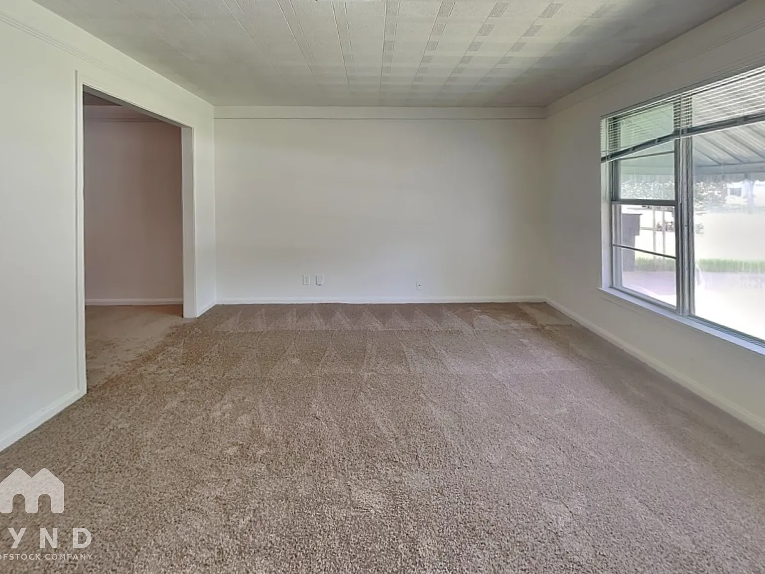 2 bed, 1.0 bath, 1356 sqft, $1,495 — Photo 2