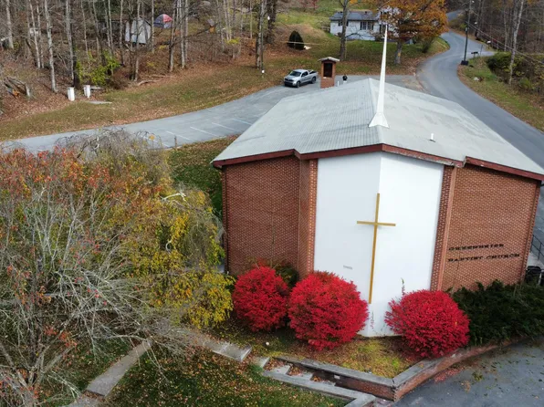 211 Morgan Hollow Rd, Ronceverte, WV 24970