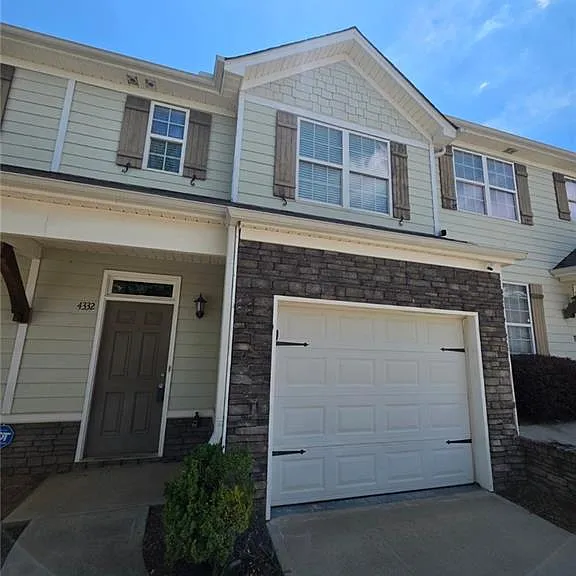 4332 Park Gate Dr #175 — Photo 1