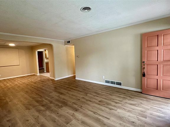 5th image of 903 Quentin Street