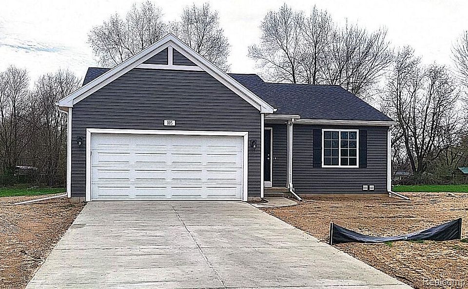 1st image of 105 Cottonwood Ct