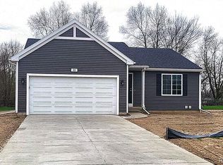 105 Cottonwood Ct, Litchfield, MI 49252