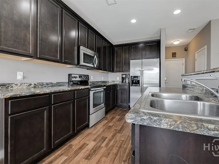 285 Willow Point Cir — Photo 13