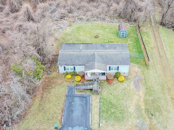 4th image of 113 Pinecrest Rd