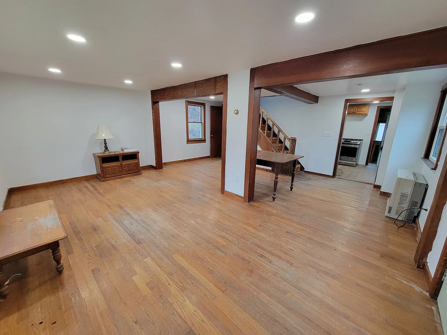2 bed, 1.5 bath, 1471 sqft, $1,200 — Photo 2