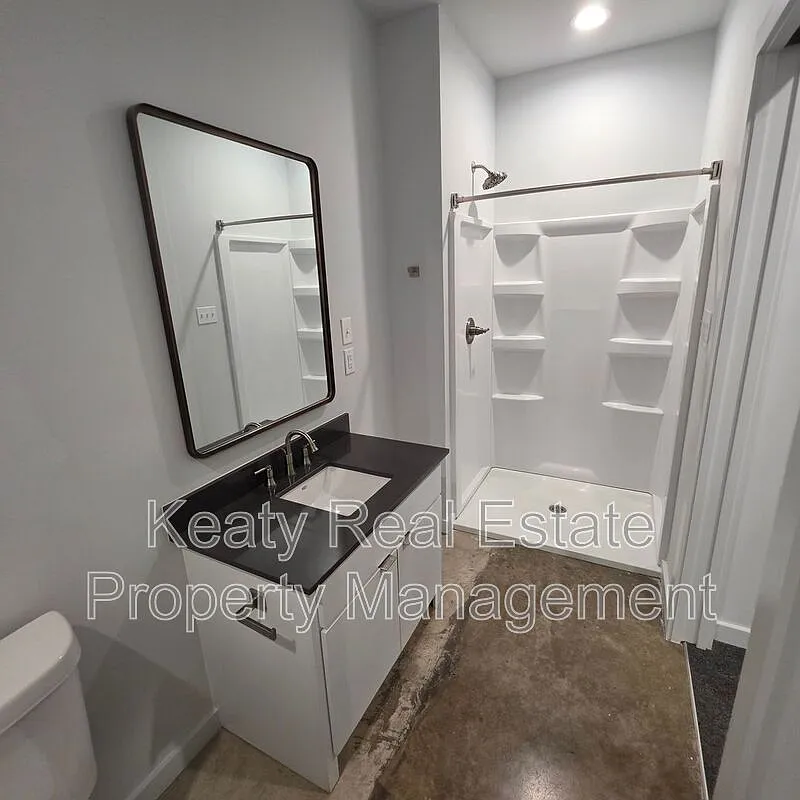 2 bed, 2.0 bath, $1,600 — Photo 4