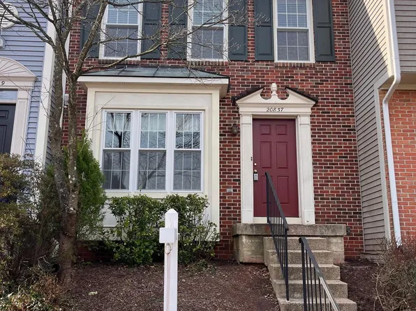 20837 Sandstone Sq, Sterling, VA 20165