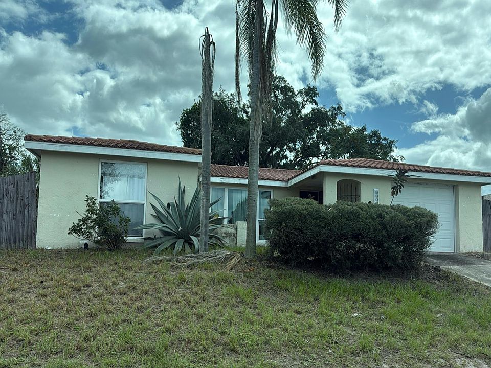 1st image of 9906 Rainbow Ln