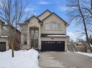 223 Annabelle St, Hamilton, ON L9C 3T8