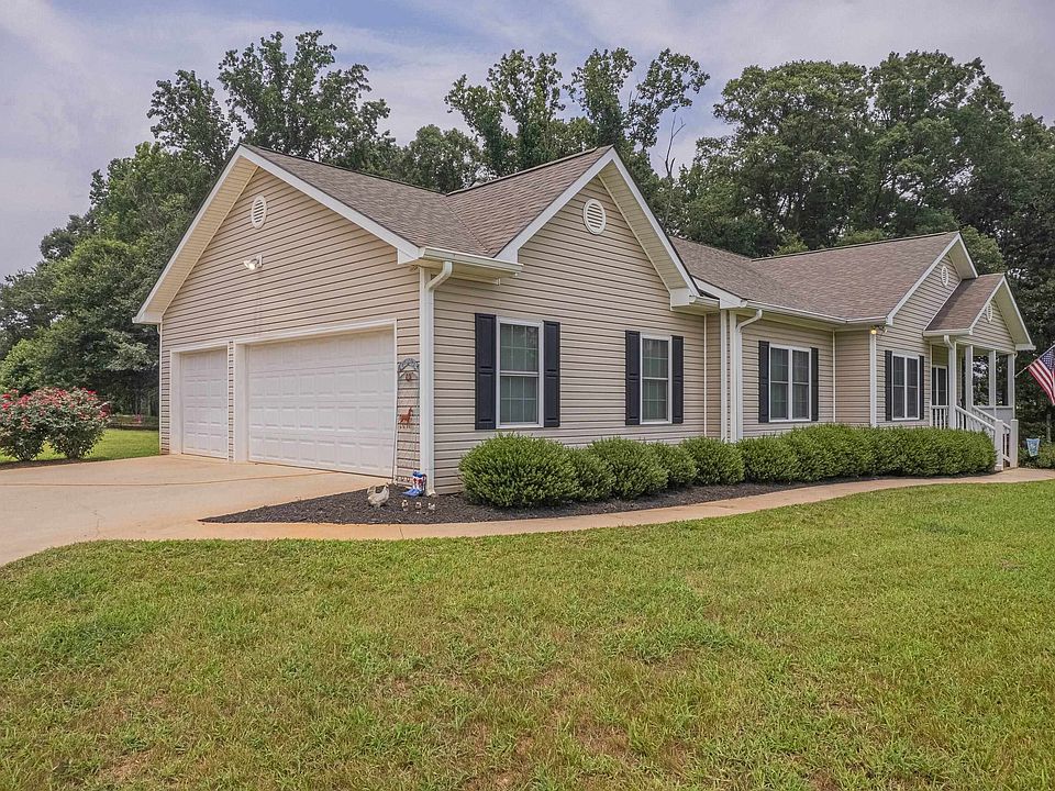 1040 Moore Rd, Hartwell, GA 30643 | MLS #20131624 | Zillow