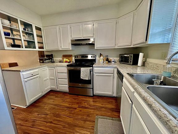 2nd image of 101 Meadow Park Ln APT A