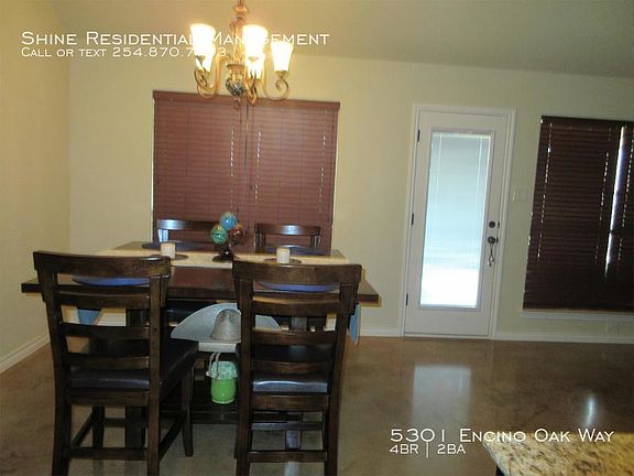 4th image of 5301 Encino Oak Way