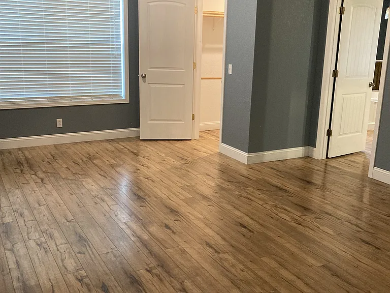 Master Bdr, doors to closet and bathroom