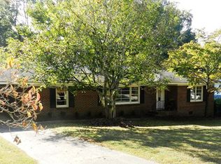356 Woodfield Dr, Auburn, AL 36830